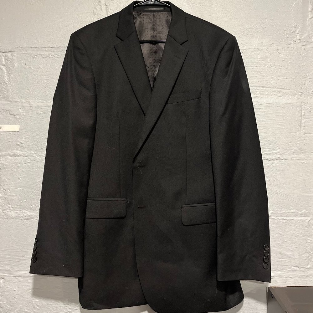 Mantoni men's suit